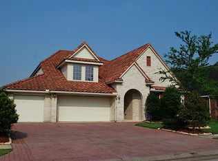 14211 Jaubert Ct, Sugar Land, TX 77498
