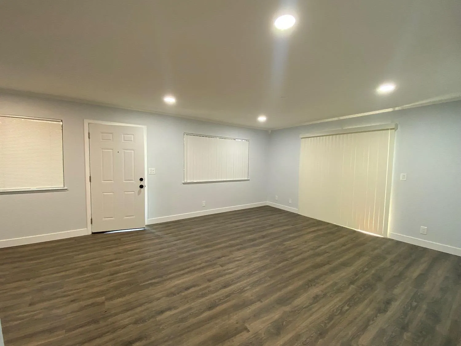 2 bed, 795 sqft, $1,800 — Photo 2