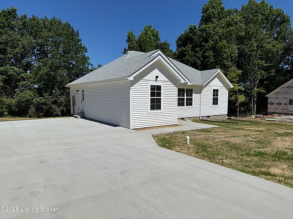 4th image of 1610 Parkview Dr
