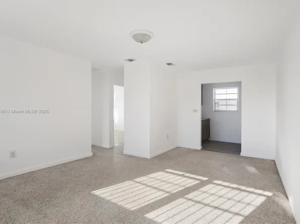 1251 NW 59th St APT 3, Miami, FL 33142