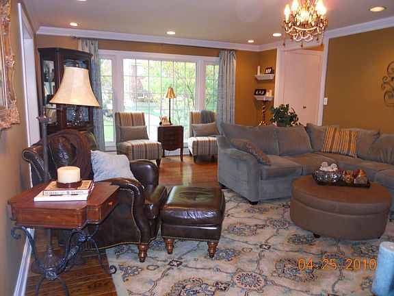 Additional picture of the Great Room showing the large picture window