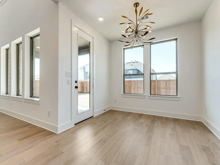 4421 Bandera Dr — Photo 11
