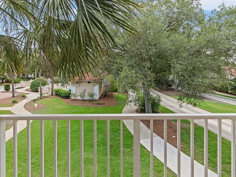 24 Captiva Cir — Photo 47
