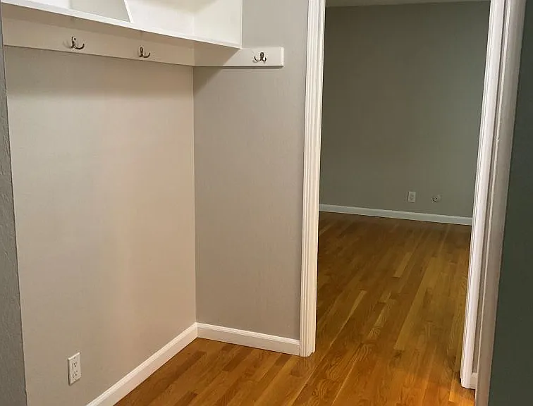 141 Montecito Ave #106 — Photo 6
