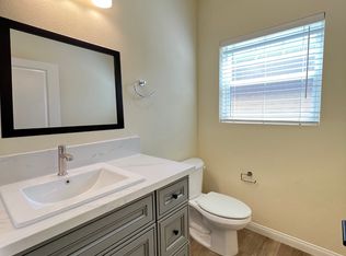 9323 Park St #5, Bellflower, CA 90706