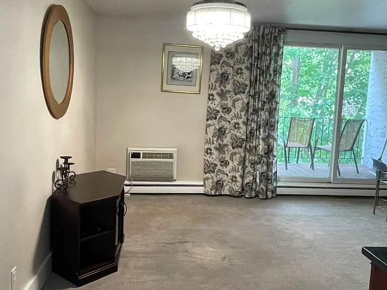 6415 York Ave S #100 — Photo 2