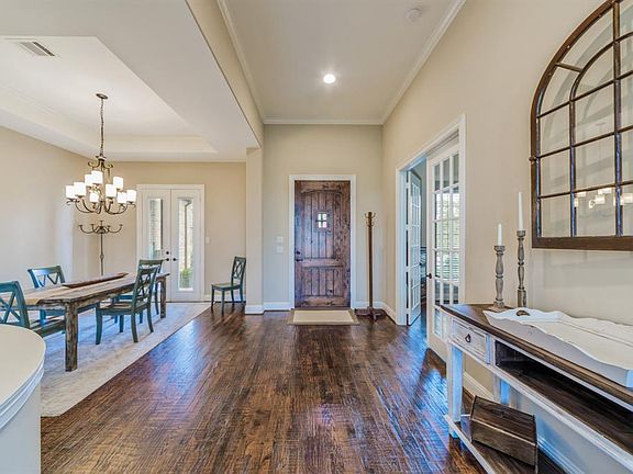 4th image of 106 Highland Ct