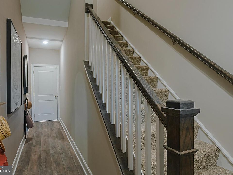 Model home photo - Foyer