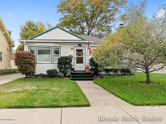 4th image of 2315 Harrison Ave