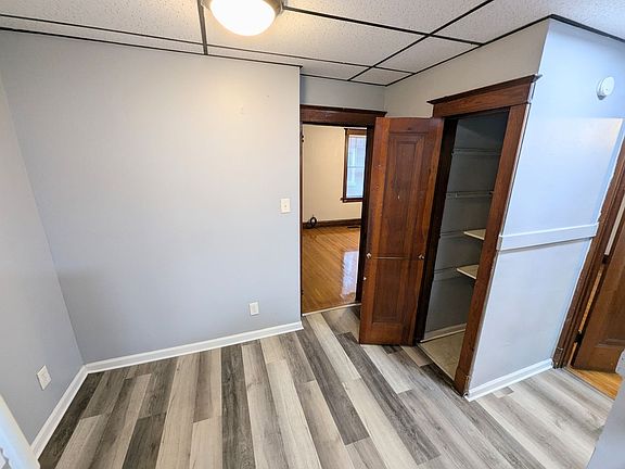 3rd image of 4226 Neosho St #3