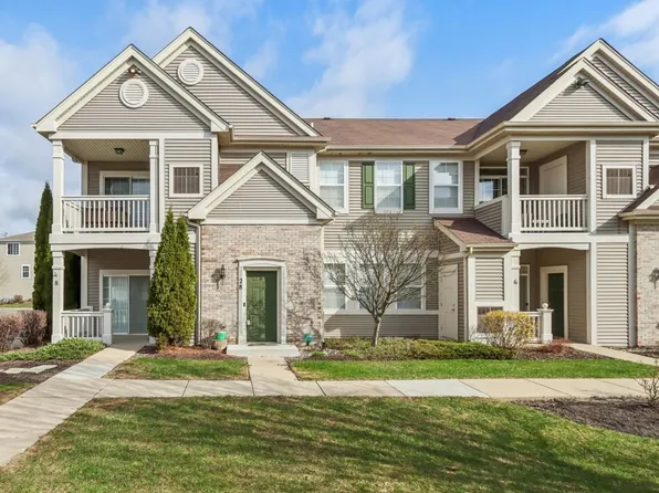 2220 Aurora Dr Unit 28, Pingree Grove, IL 60140