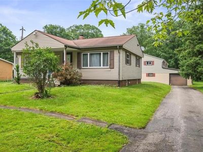 1090 -1094 N Darby Rd, Hermitage, PA, 16148