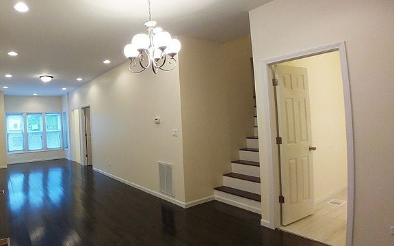 2nd image of 3268 W Wabansia Ave