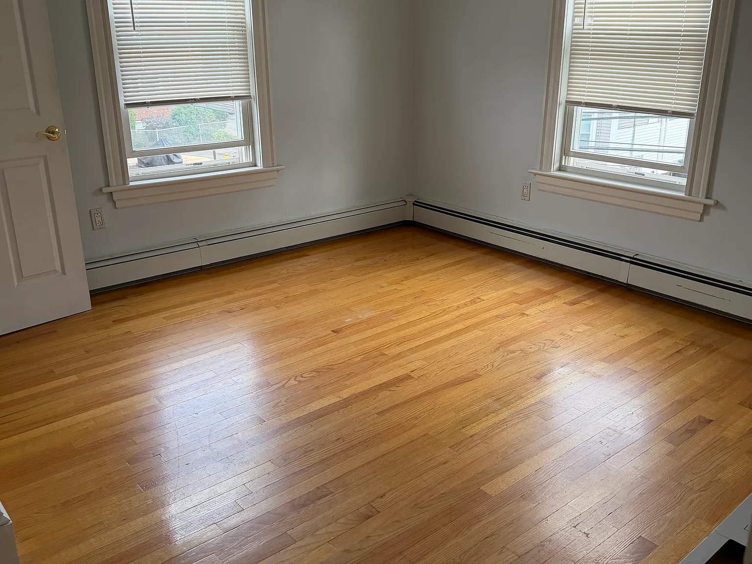 3 bed, $2,700 — Photo 2