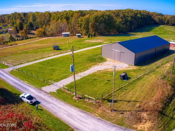 1008 Tanglewood Blvd, Jamestown, TN 38556