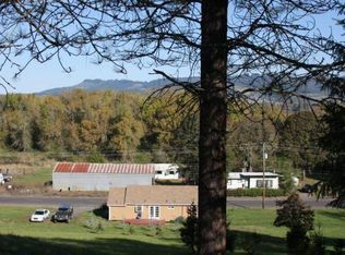 13845 NE Whitlow Ln, Newberg, OR 97132