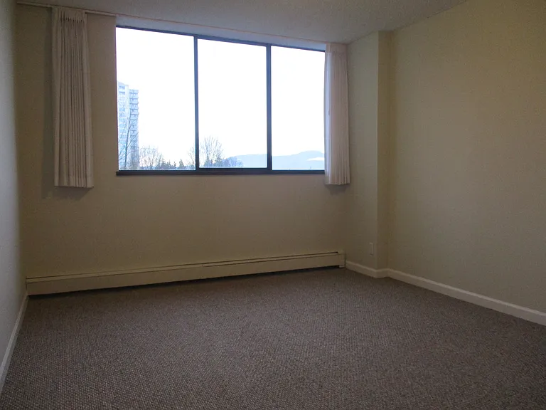 4266 Grange St — Photo 50