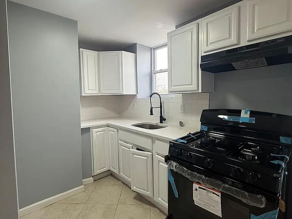 1st image of 321 S Orange Ave #4W