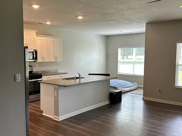 7951 Hickory Meadow Rd — Photo 9