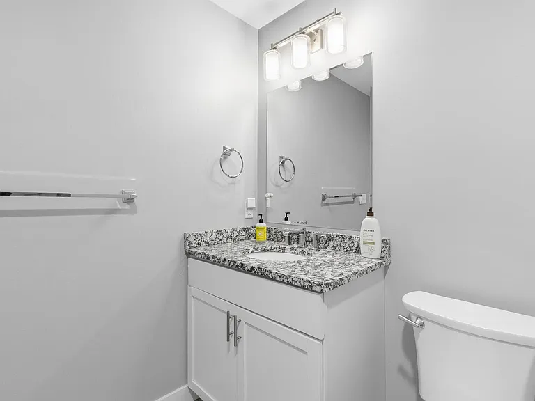 34 Mill Commons Dr #114 — Photo 16