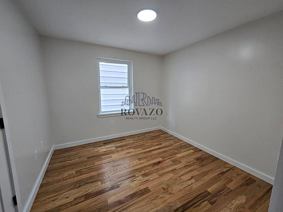 5th image of 42 20th Ave #1A