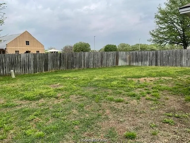205 Landsburg Ct — Photo 26
