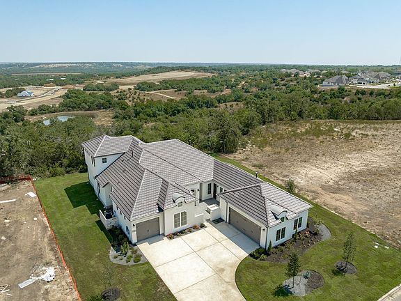 2nd image of 132 La Ventana Dr