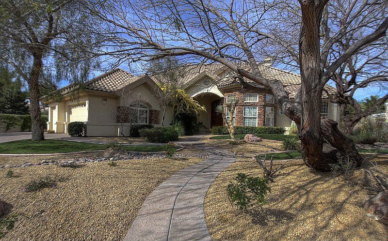 1st image of 1709 Golden Oak Dr
