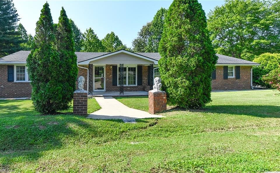 223 W Matthews St, Stoneville, NC 27048 Zillow