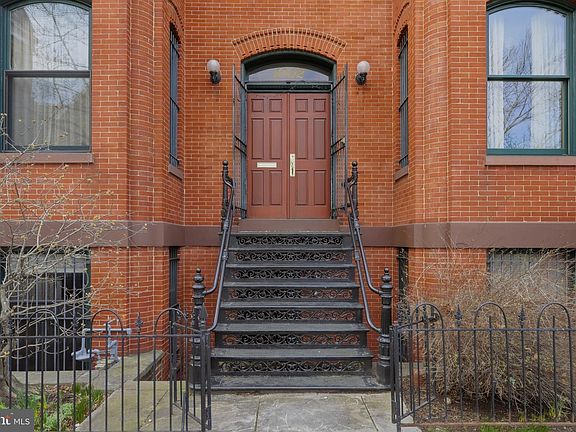 3rd image of 1002 N St NW