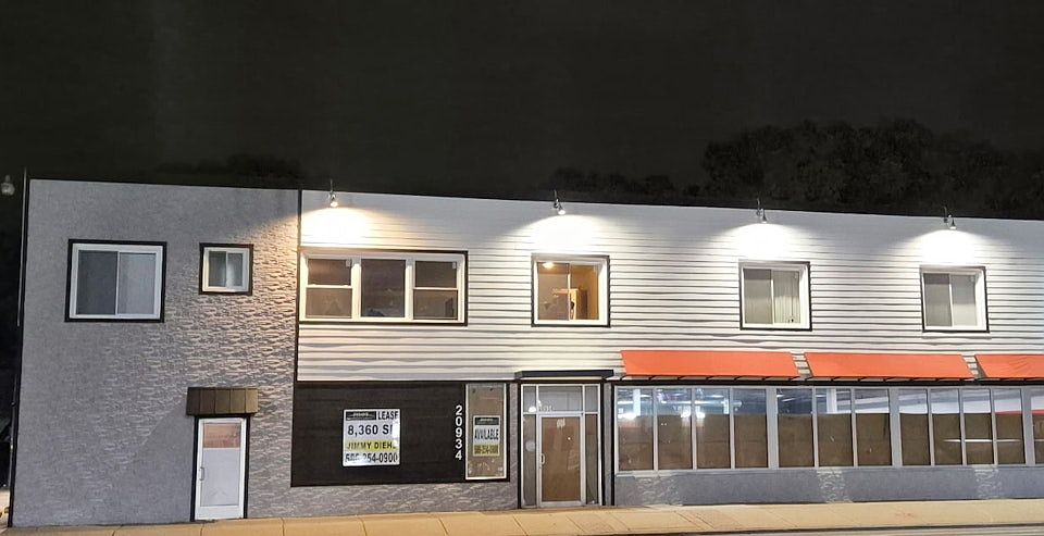 20934 Van Dyke Avenue