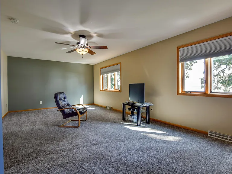 2159 Middleton Beach Rd — Photo 10