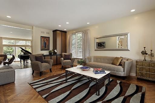 4th image of 2879 Woodmere Dr