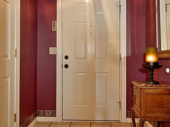 4th image of 6823 Michelle Dr