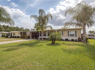 1716 Sunshine Ln, Tavares, FL 32778