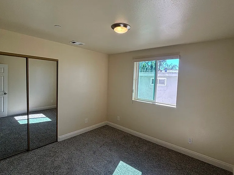 1552 E Martin Luther King Blvd — Photo 14