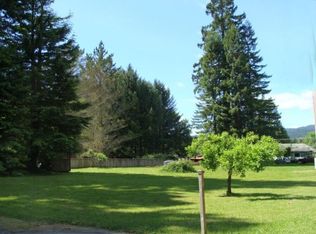 1004 Larabee Creek Rd, Redcrest, CA 95569