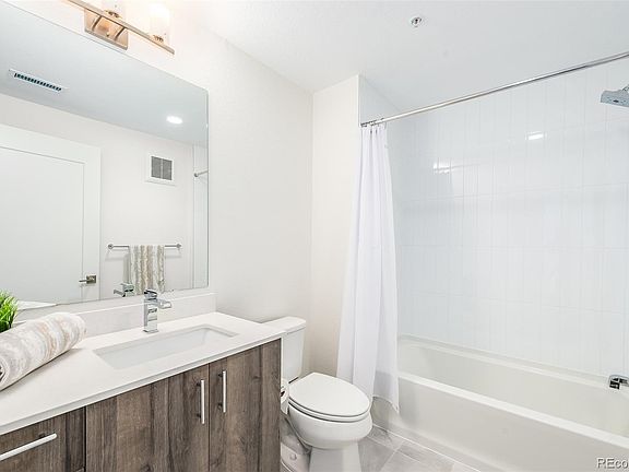 5th image of 431 E Bayaud Ave #201