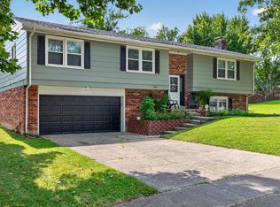 636 Squires Rd, Lexington, KY 40515