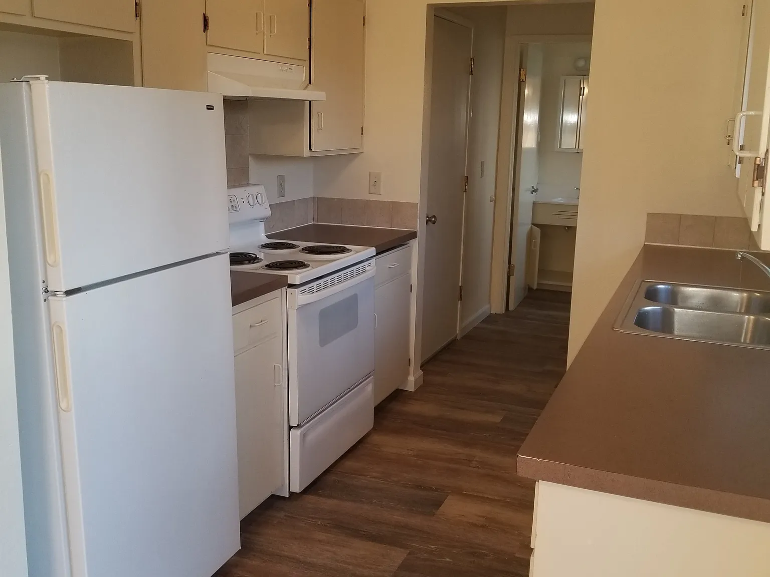 2 bed, 1.5 bath, 1100 sqft, $1,795 — Photo 4