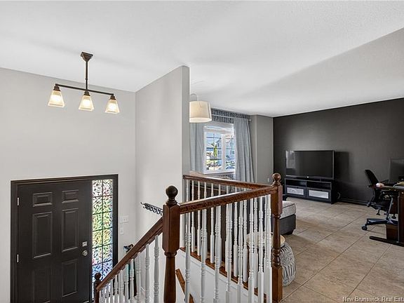 3rd image of 36 Carlson St