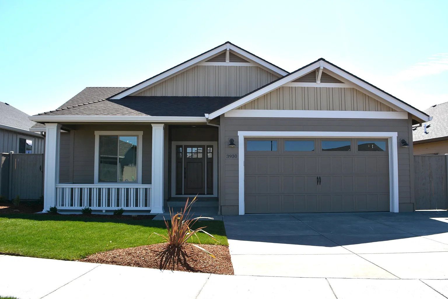 3930 Wyoming Ln photo 1