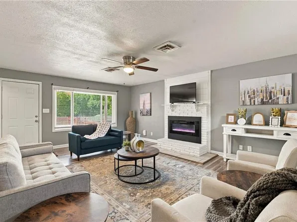 6700 Crisp Ave, Raytown, MO 64133