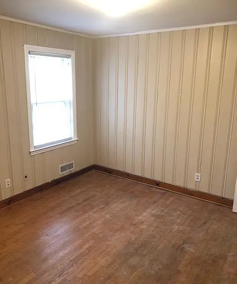 2507 Wright Ave — Photo 5
