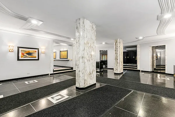 Sold by Compass | media 7