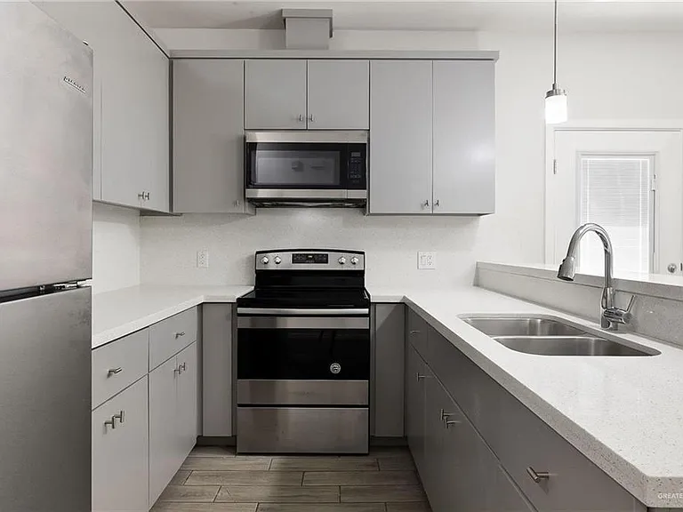 4709 Magnolia Ave #4 — Photo 8