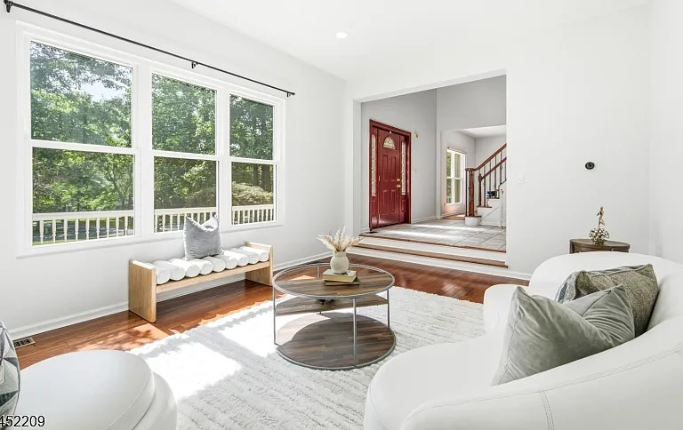 9 Stirrup Way — Photo 8