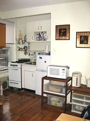 Rented by City Connections Realty | media 8
