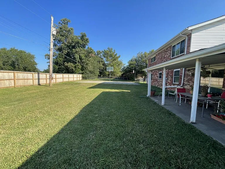1551 N Heritage Ln — Photo 5