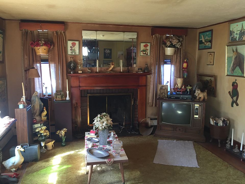 2nd image of 37 A Court St